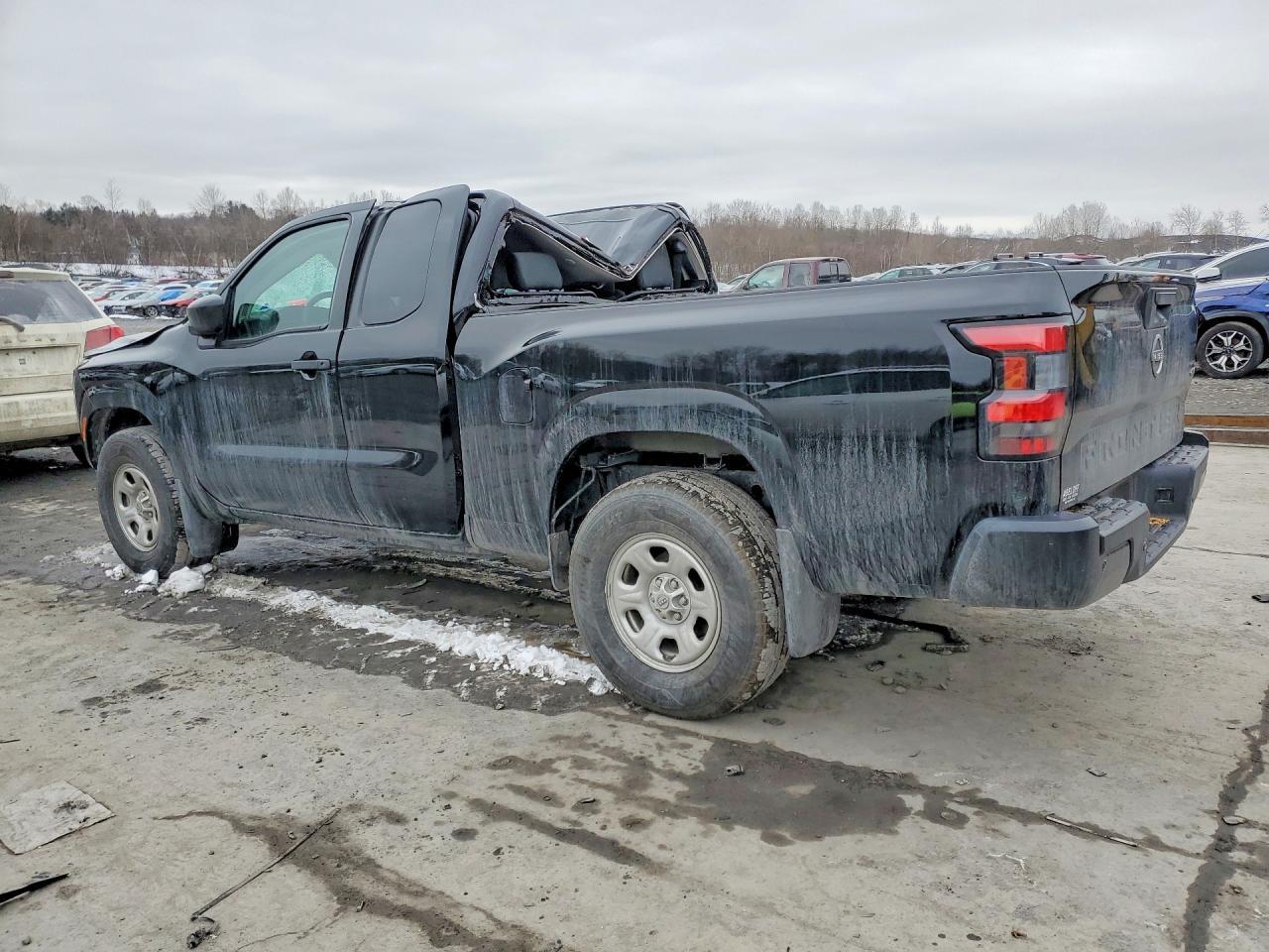 2025 Nissan Frontier S - Фото 2
