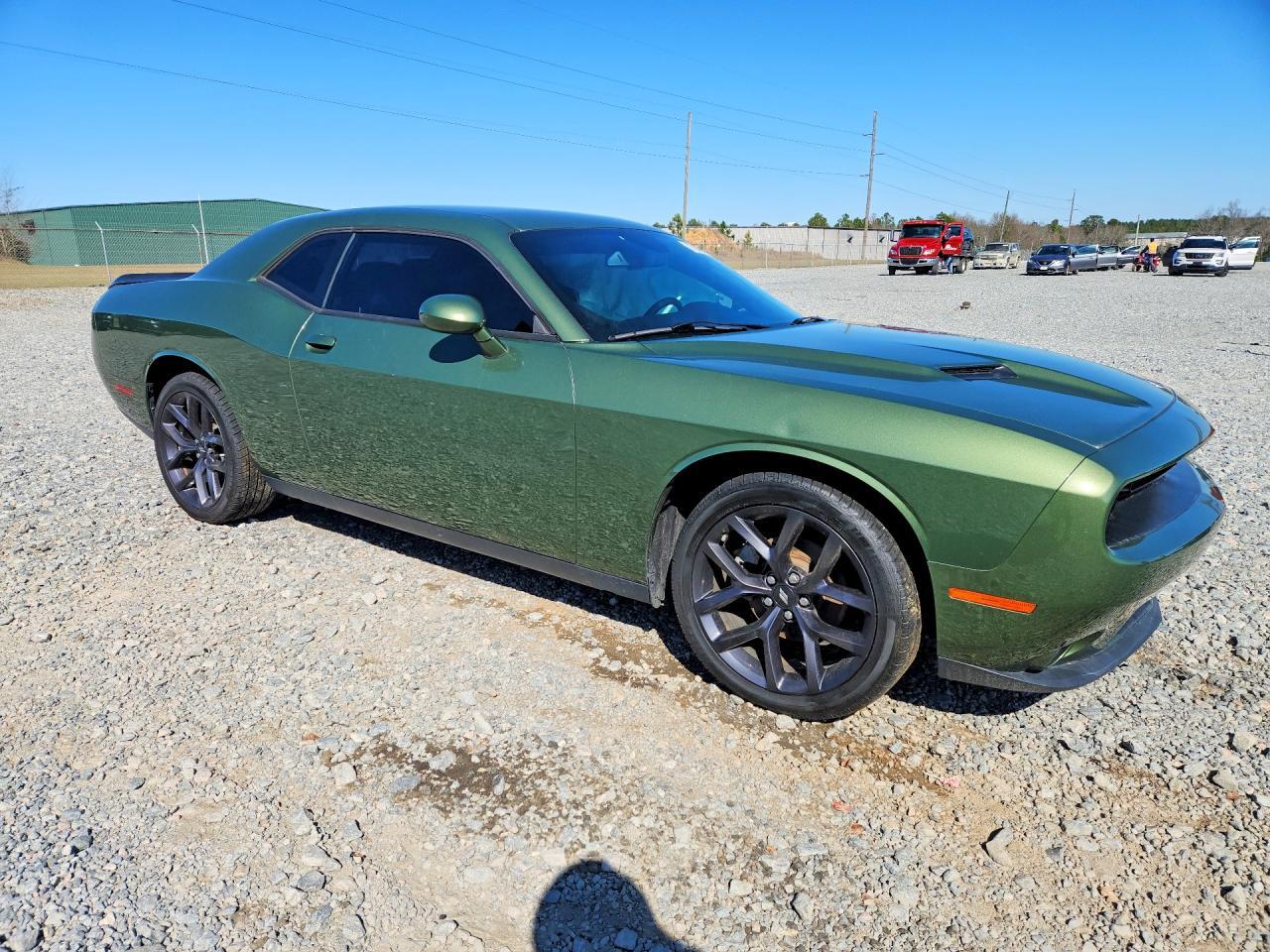 2021 Dodge Challenger Sxt - Image 4