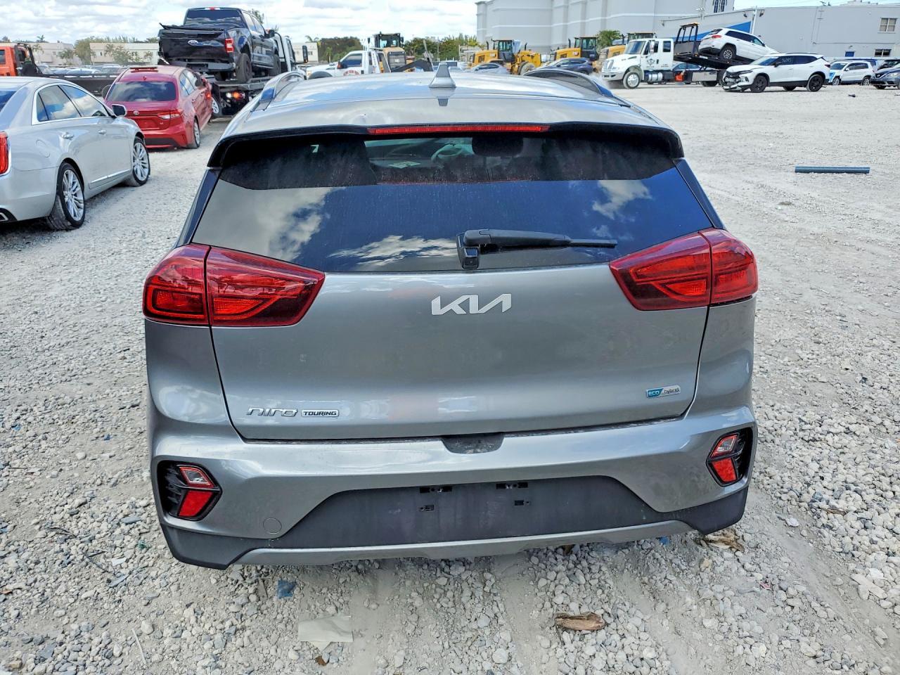 2022 Kia Niro Touring Special Edition - Фото 6