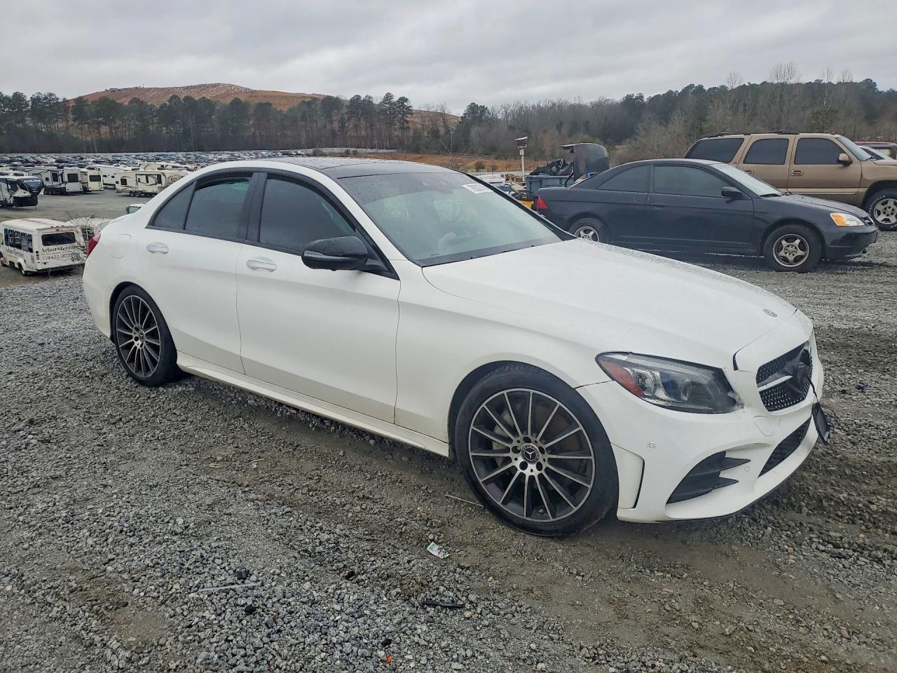 2020 Mercedes Benz C 300 - Фото 4
