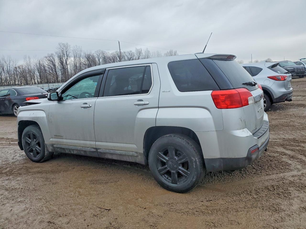 2015 GMC Terrain Sle - Image 2
