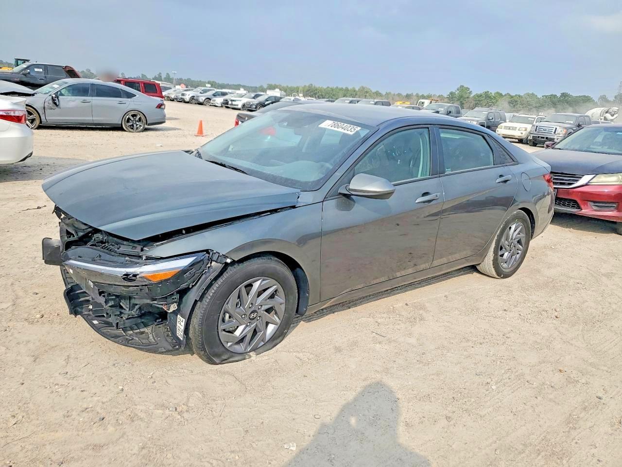 2025 Hyundai Elantra Blue