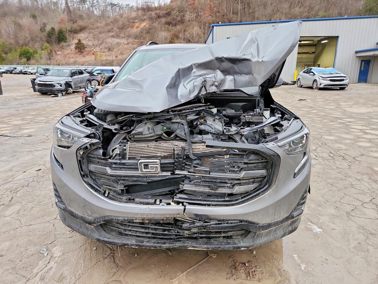 2020 GMC Terrain Sle - Фото 5