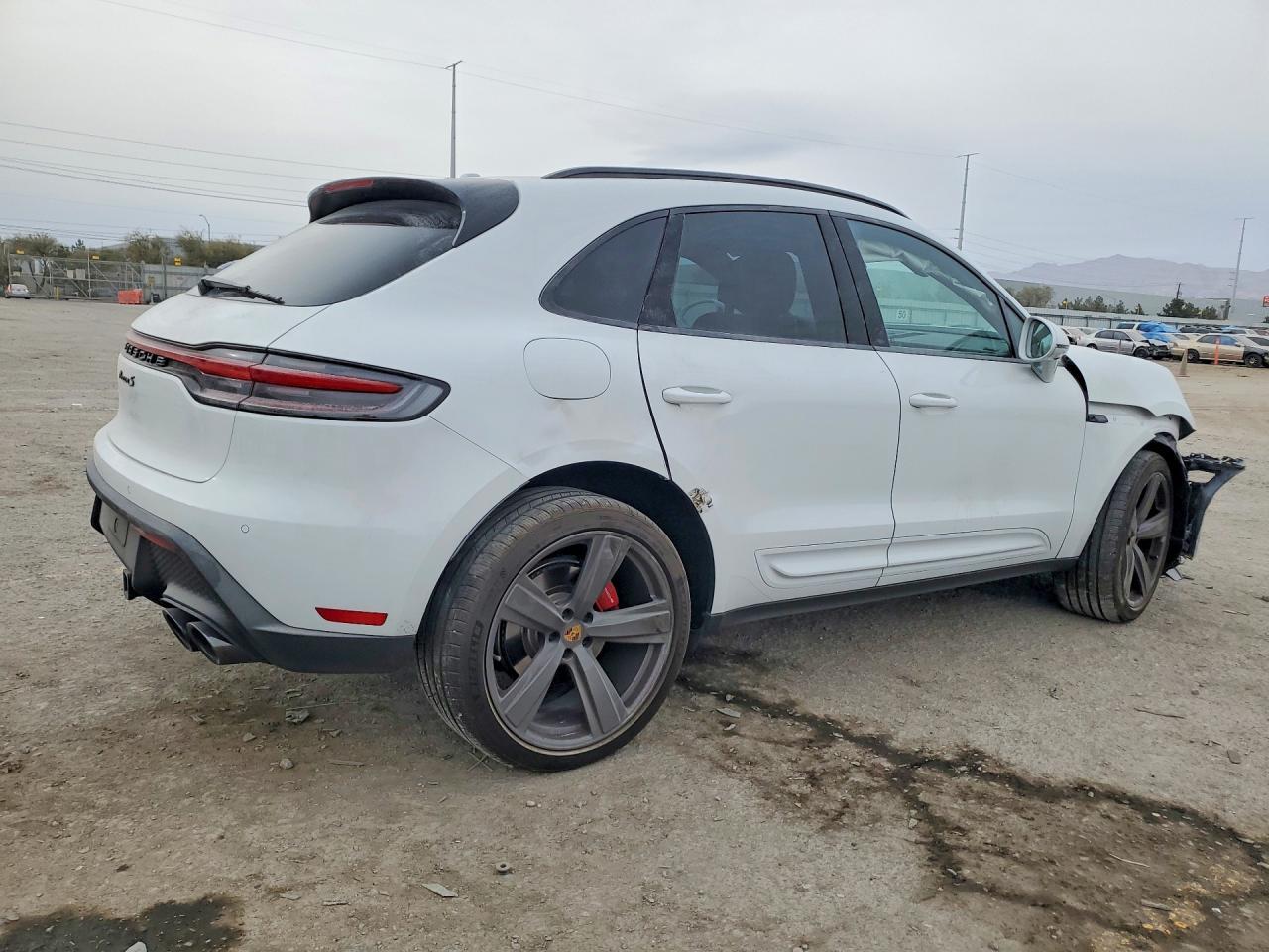 2025 Porsche Macan S - Фото 3