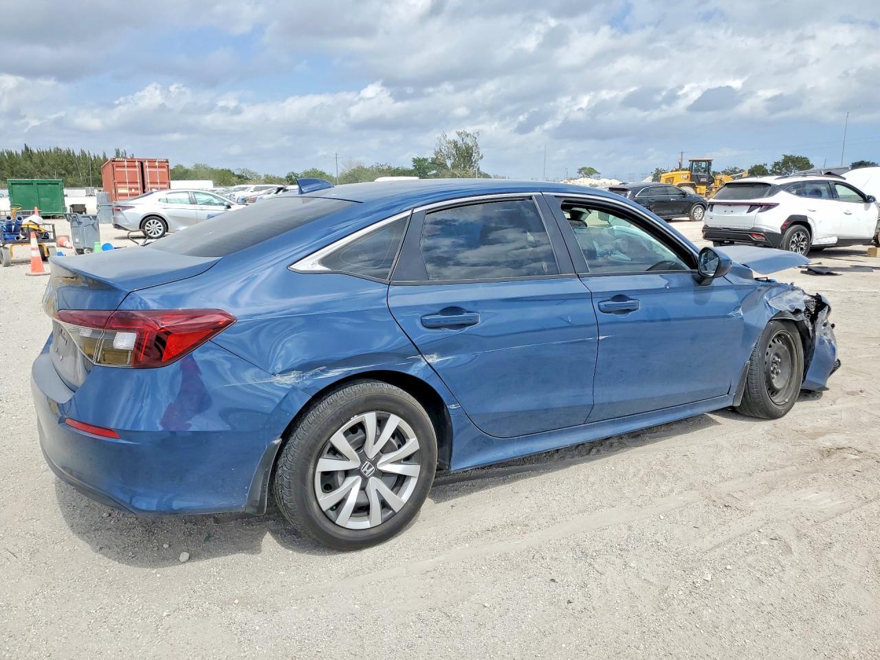 2025 Honda Civic Lx - Фото 3