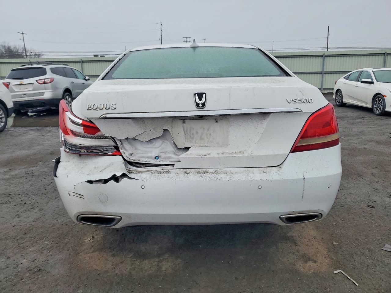 2015 Hyundai Equus Signature - Image 6