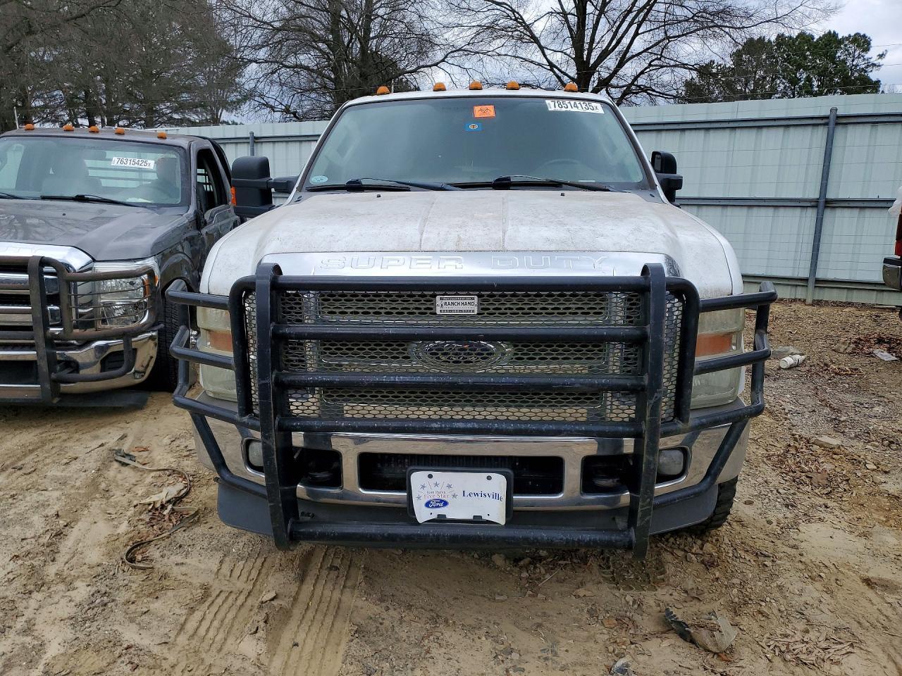 2010 Ford F350 Super Duty - Image 5
