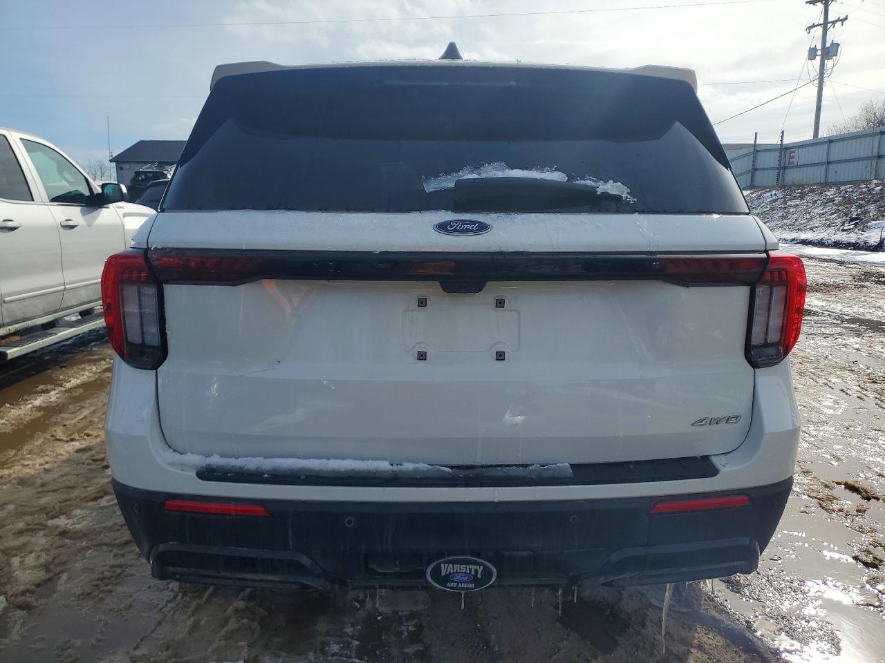 2025 Ford Explorer St-Line - Фото 6