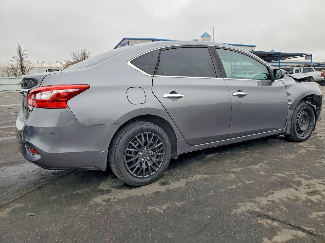 2019 Nissan Sentra S - Фото 3