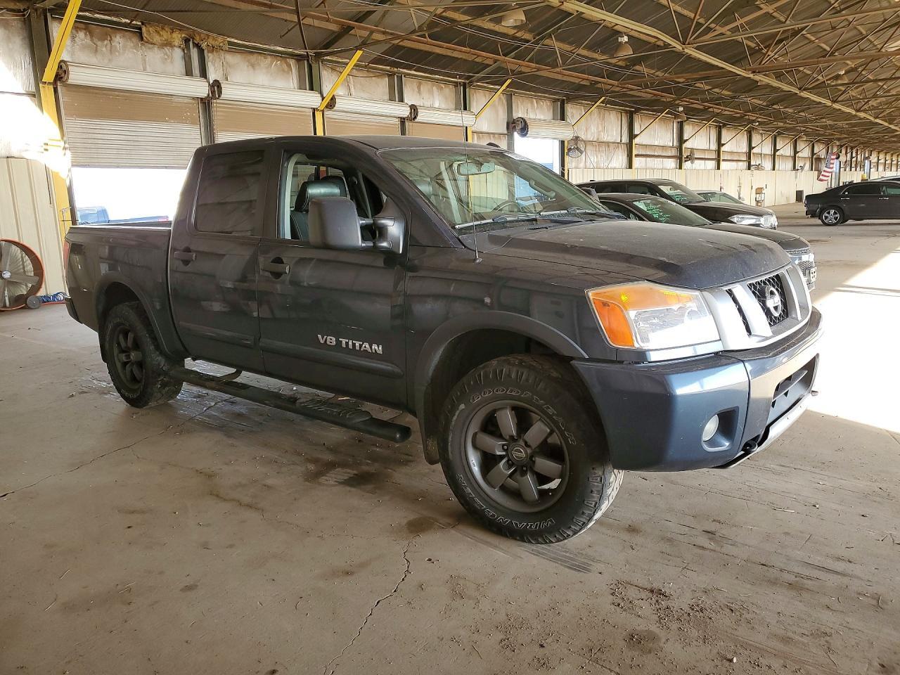 2015 Nissan Titan S - Image 4