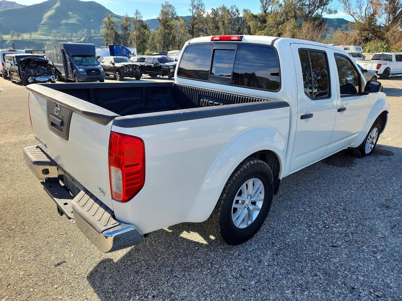 2016 Nissan Frontier Sv - Фото 3