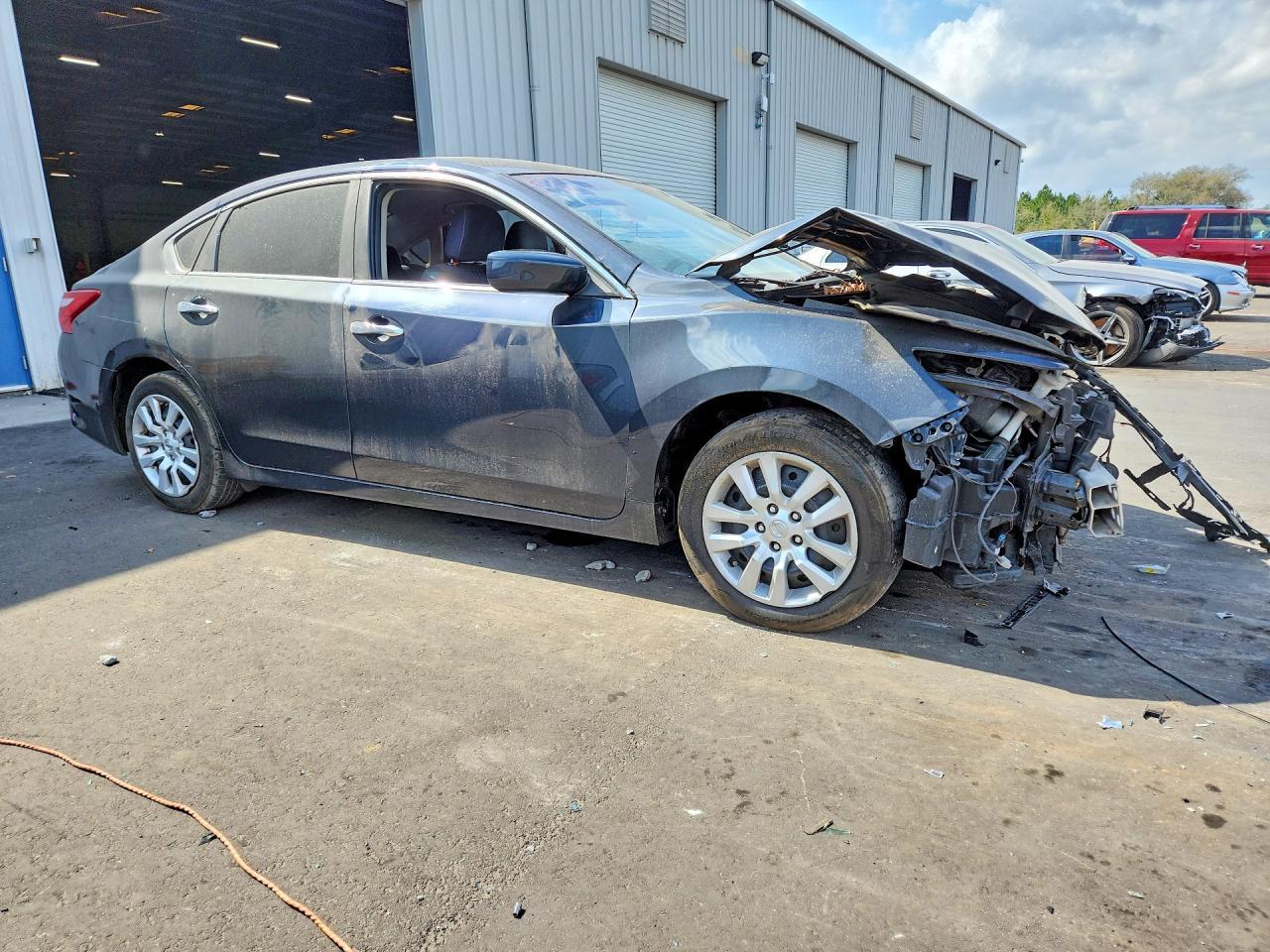 2017 Nissan Altima 2.5 S - Фото 4