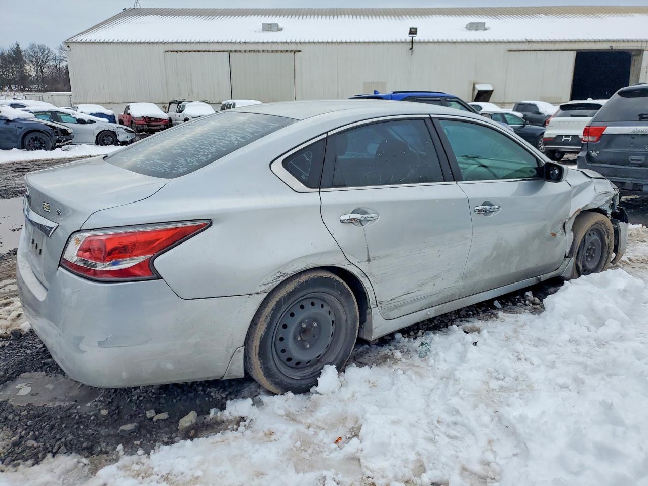 2015 Nissan Altima 2.5 S - Фото 3