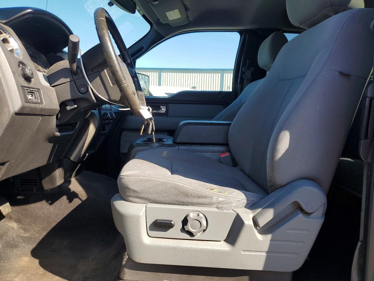 2011 Ford F150 Super Cab - Image 7