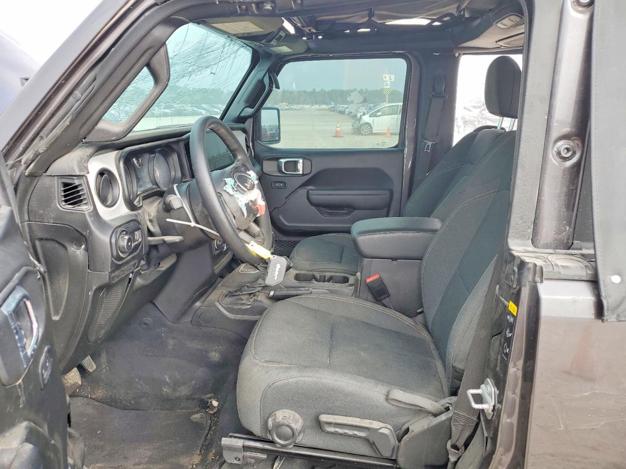 2025 Jeep Wrangler Sport - Фото 7