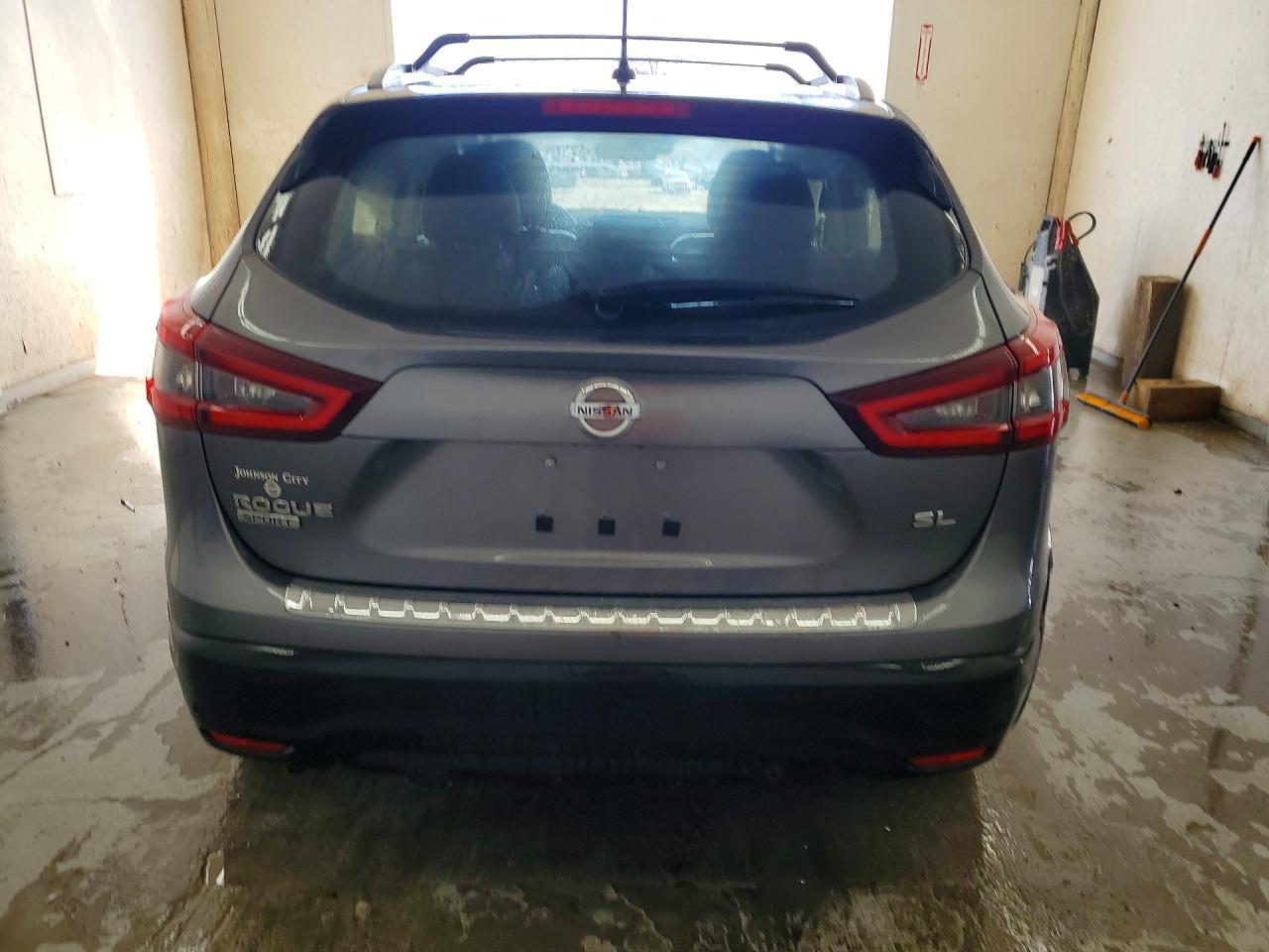 2022 Nissan Rogue Sport Sl - Image 6