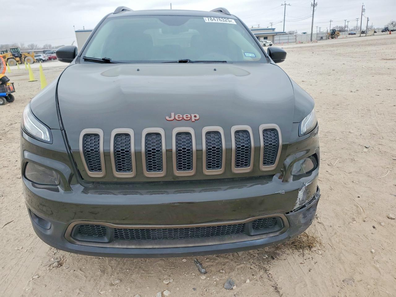 2017 Jeep Cherokee Latitude - Image 5