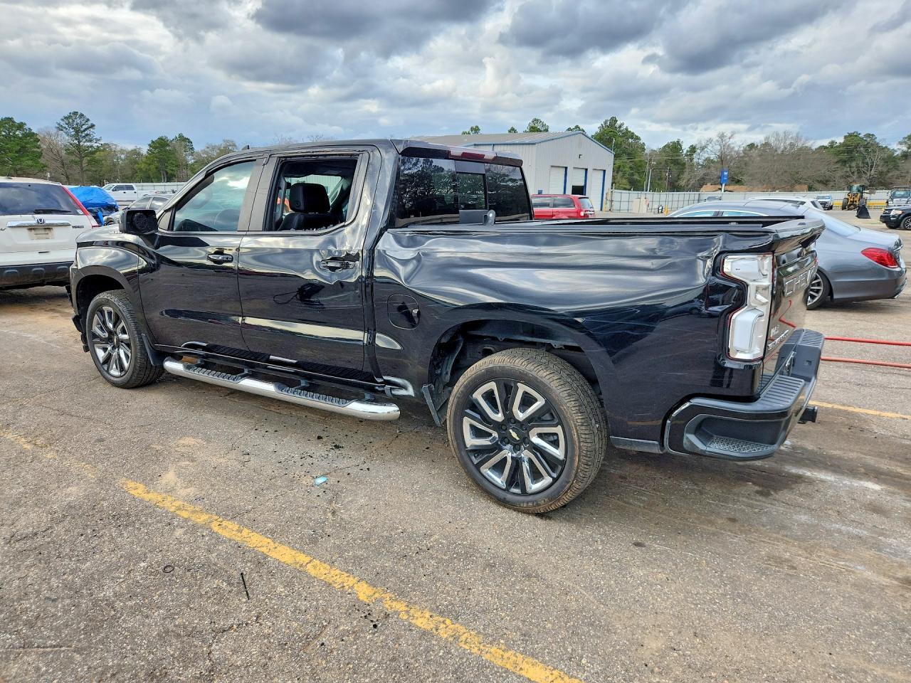 2020 Chevrolet Silverado C1500 Rst - Фото 2