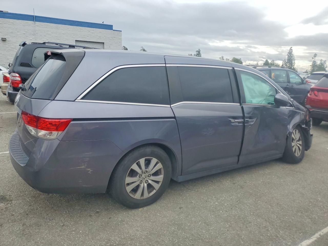 2015 Honda Odyssey Exl - Image 3