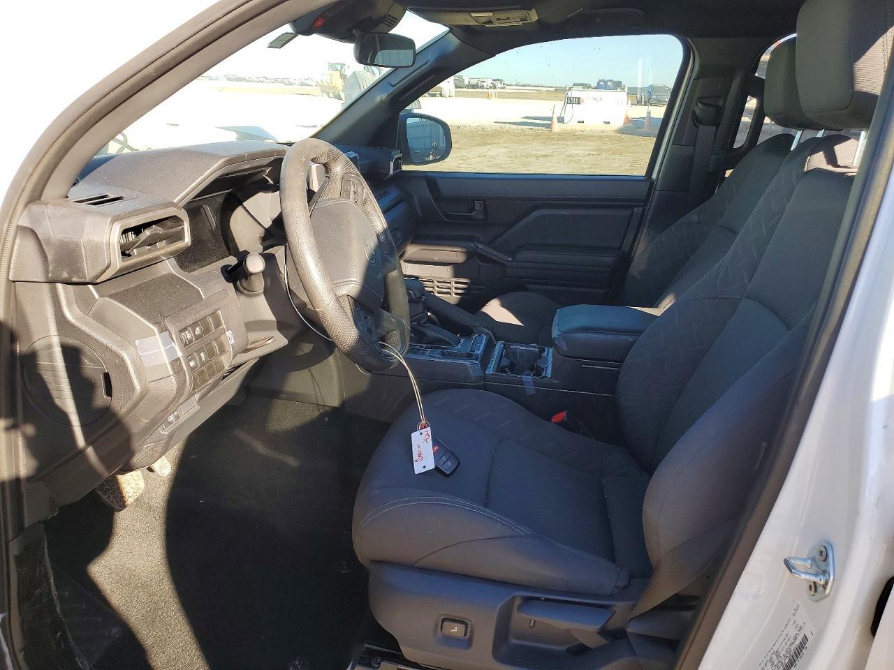 2024 Toyota Tacoma Double Cab - Image 7