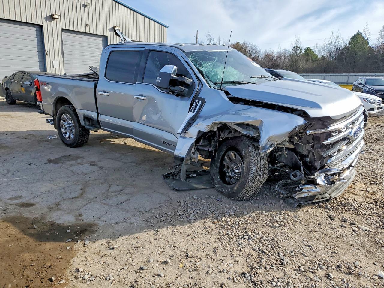 2023 Ford F350 Super Duty - Фото 4
