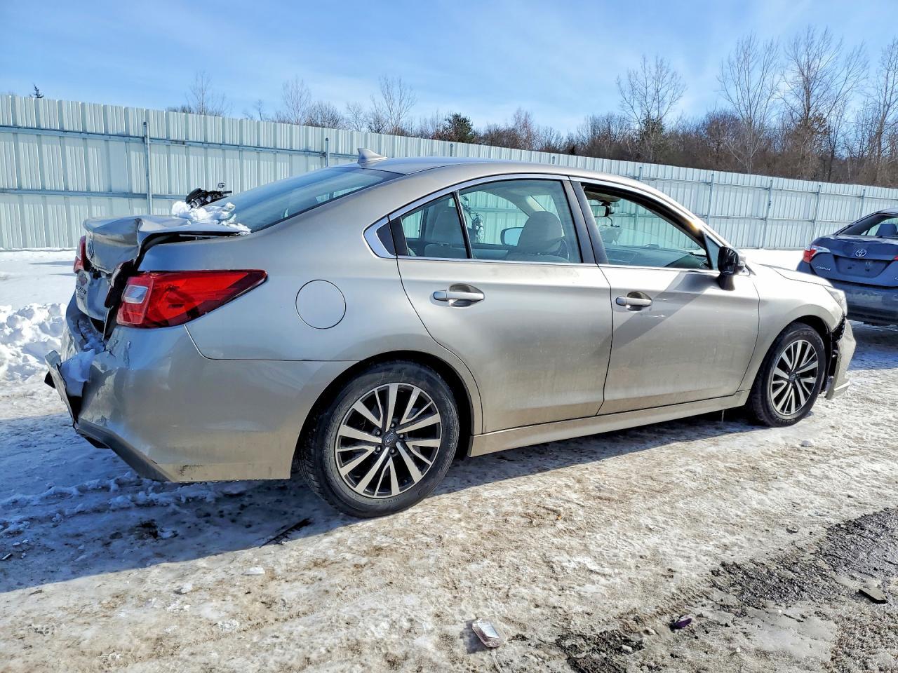 2019 Subaru Legacy 2.5I Premium - Фото 3