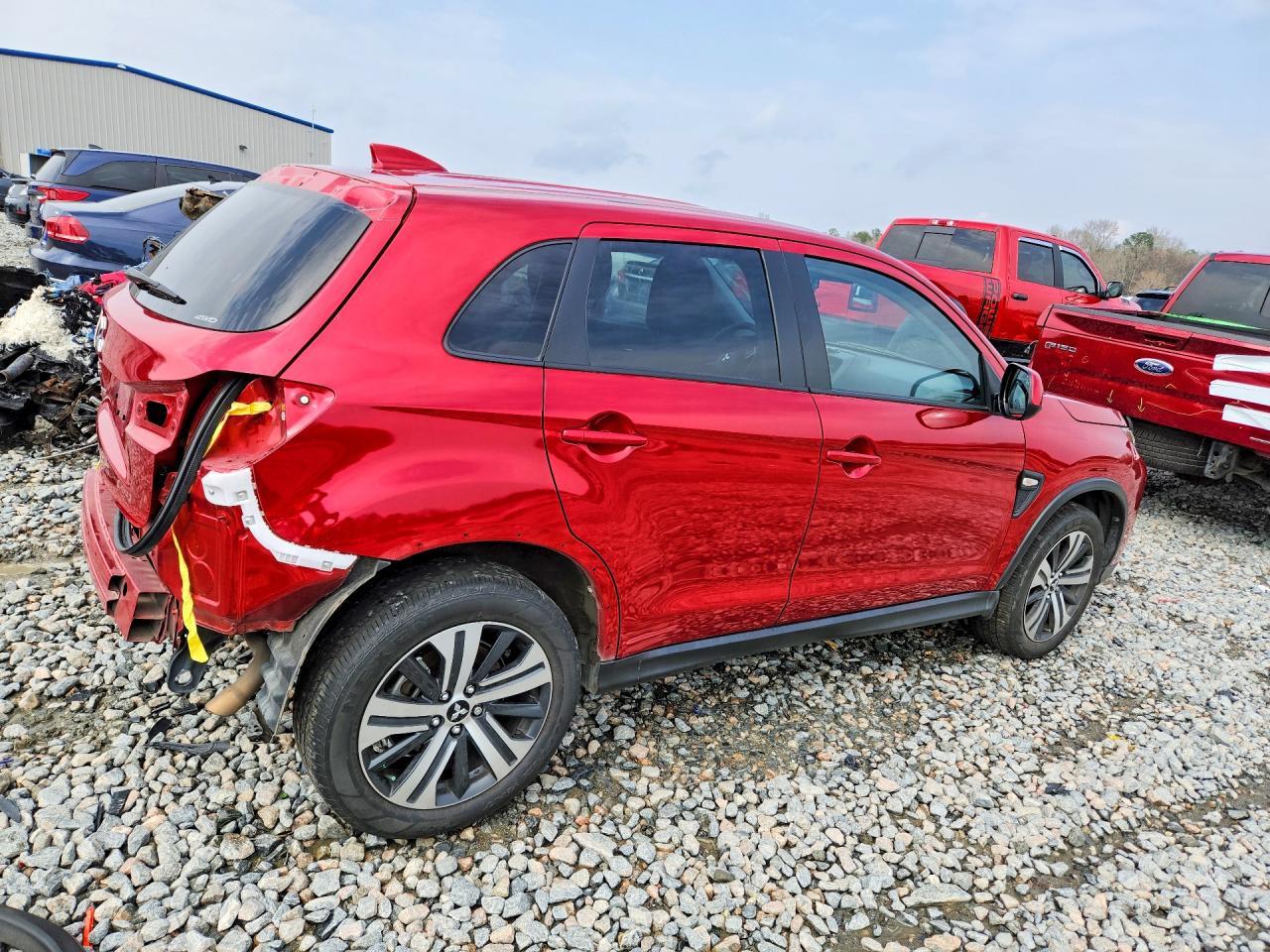 2022 Mitsubishi Outlander Sport Es - Фото 3
