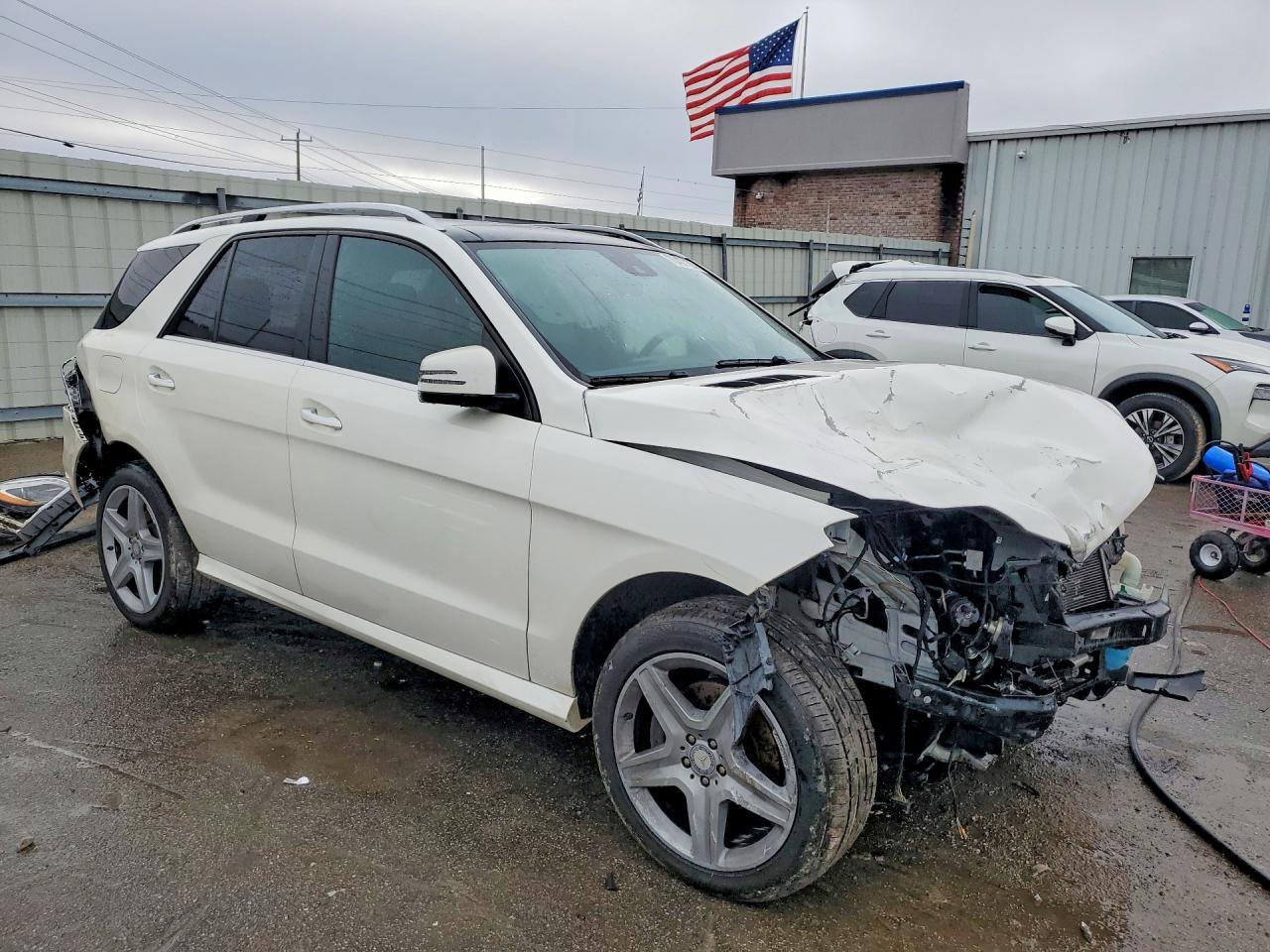2015 Mercedes-Benz Ml 400 4Matic - Image 4