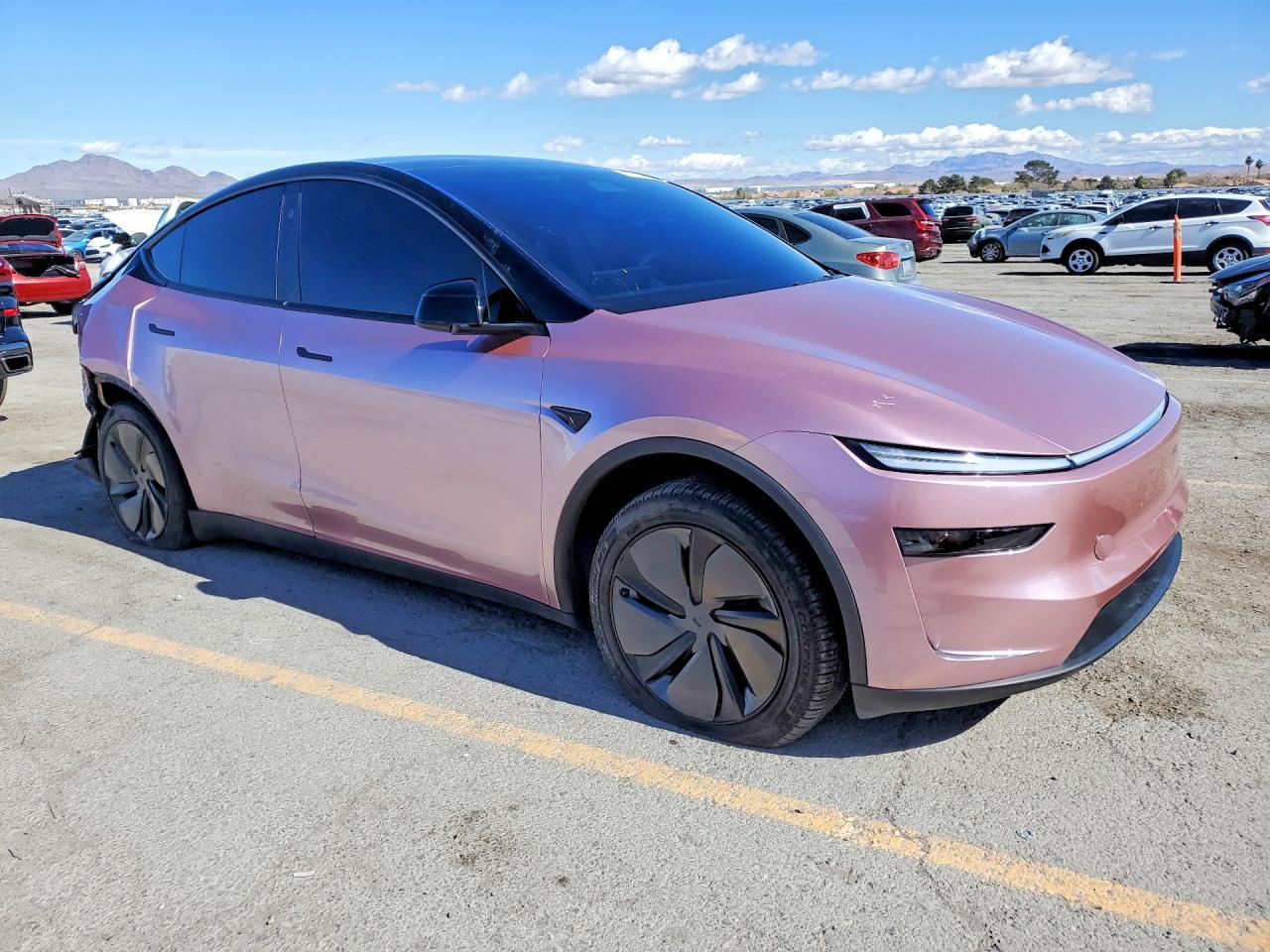 2026 Tesla Model Y - Фото 4