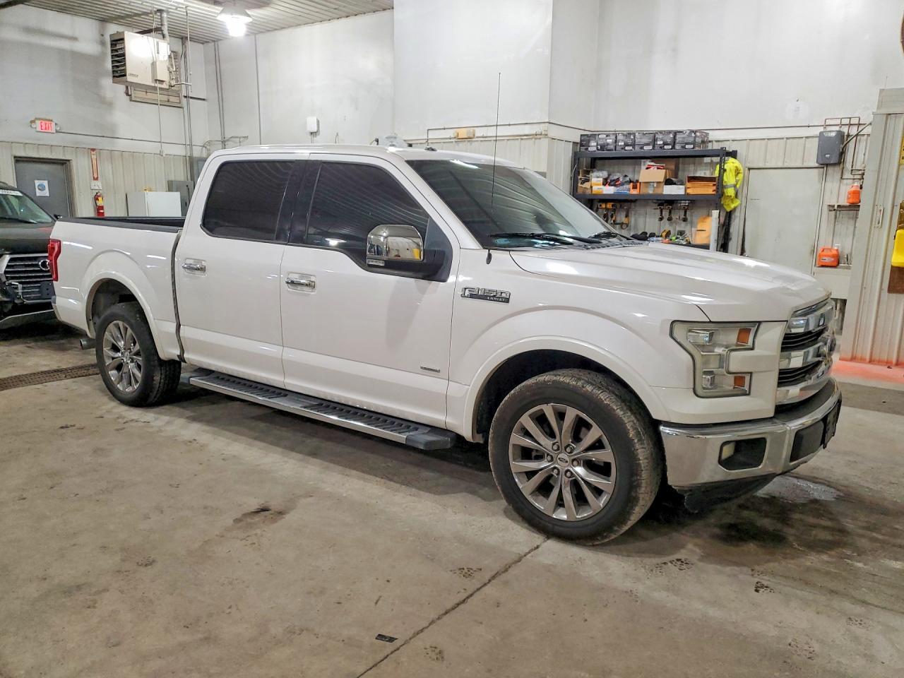 2015 Ford F150 Supercrew - Фото 4
