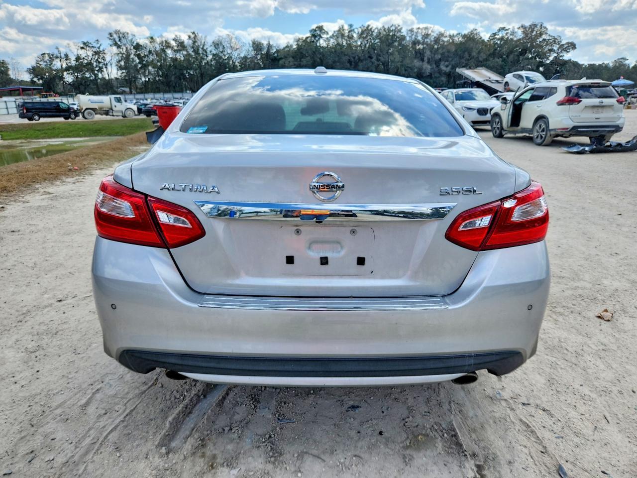 2016 Nissan Altima 3.5 Sl - Image 6