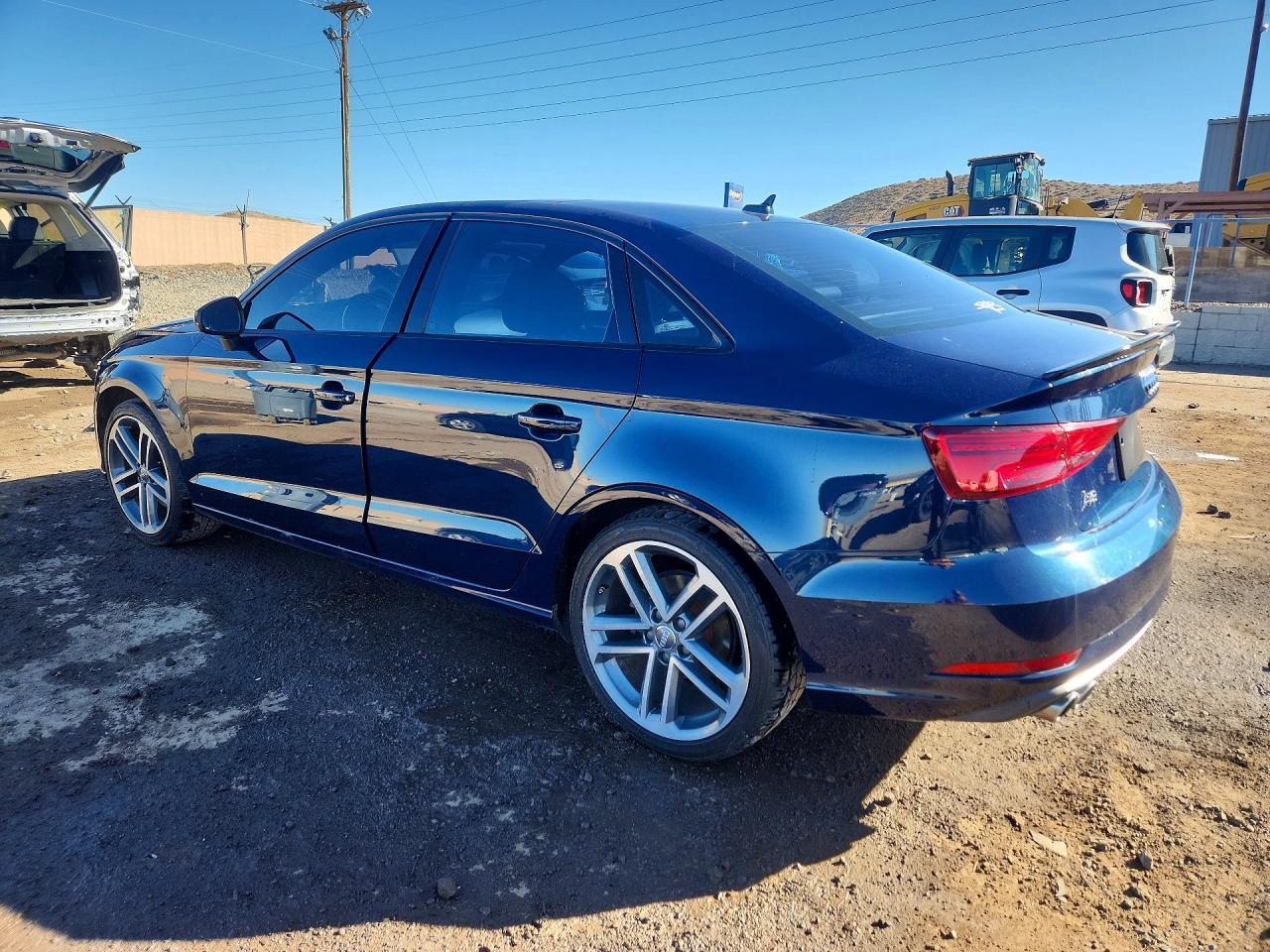 2018 Audi A3 Premium - Фото 2
