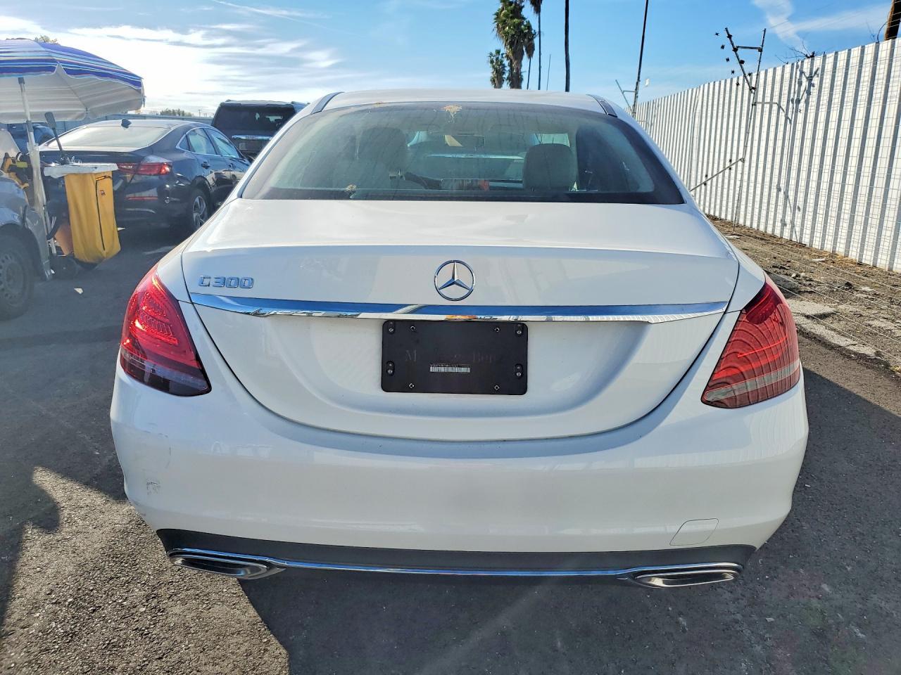 2021 Mercedes-Benz C 300 - Фото 6