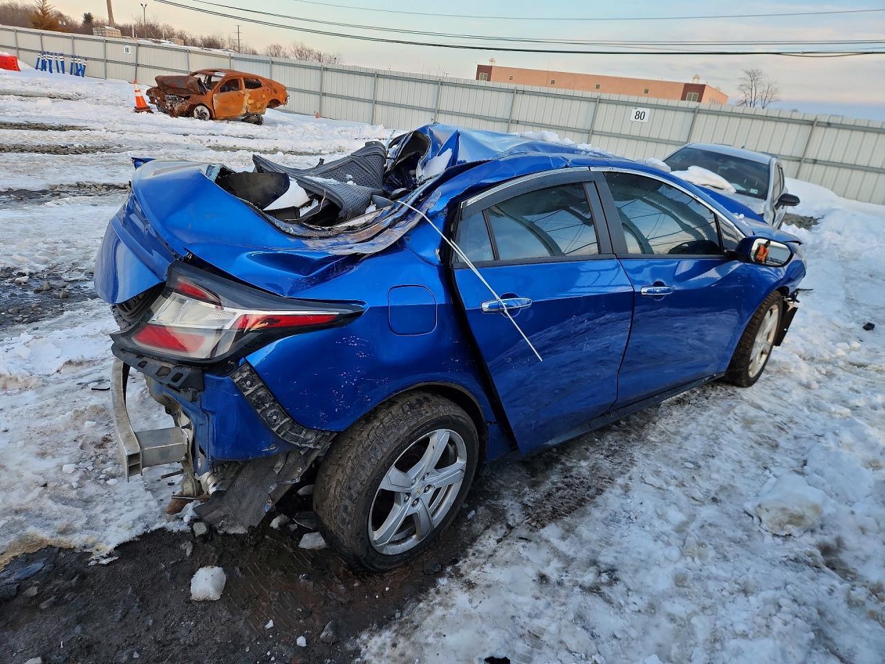 2017 Chevrolet Volt Lt - Image 3