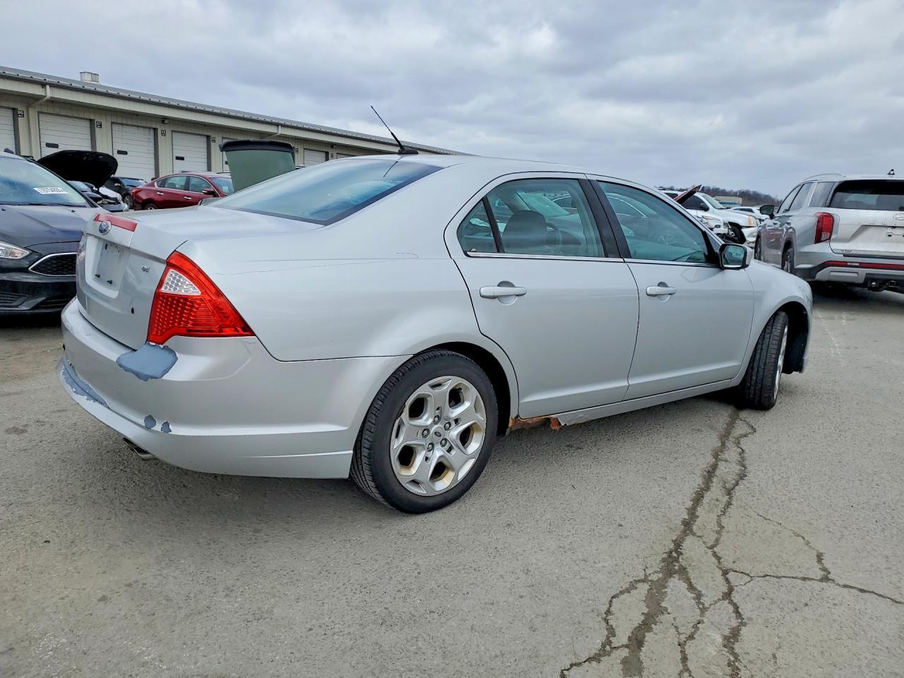 2010 Ford Fusion Se - Image 3