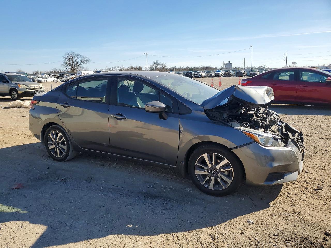 2020 Nissan Versa Sv - Image 4