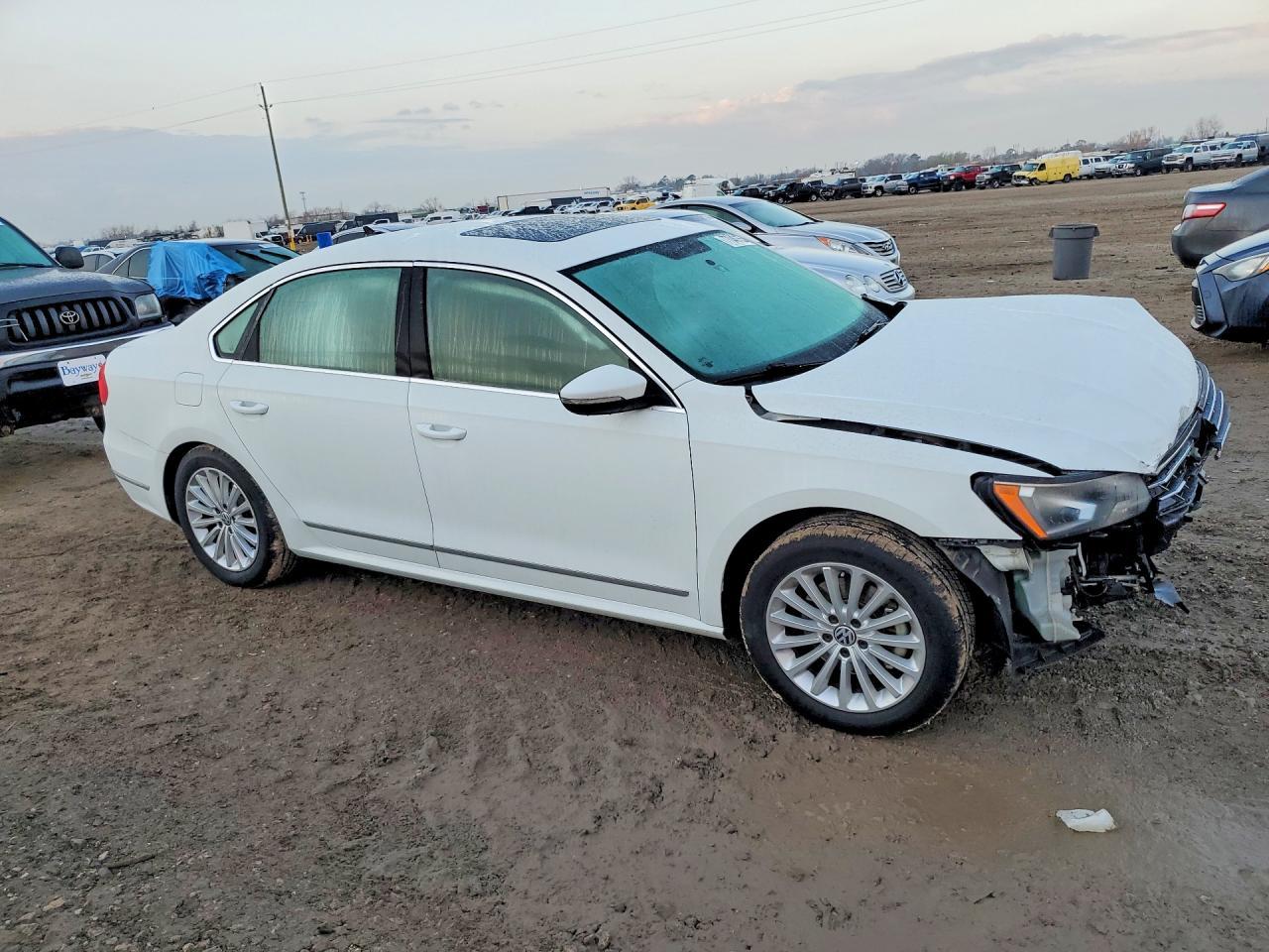 2016 Volkswagen Passat Se - Image 4