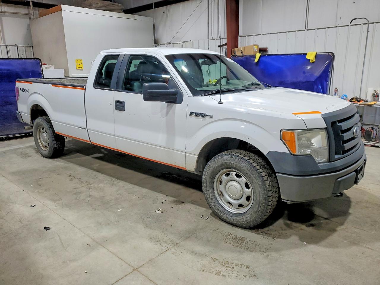 2011 Ford F150 Super Cab - Фото 4