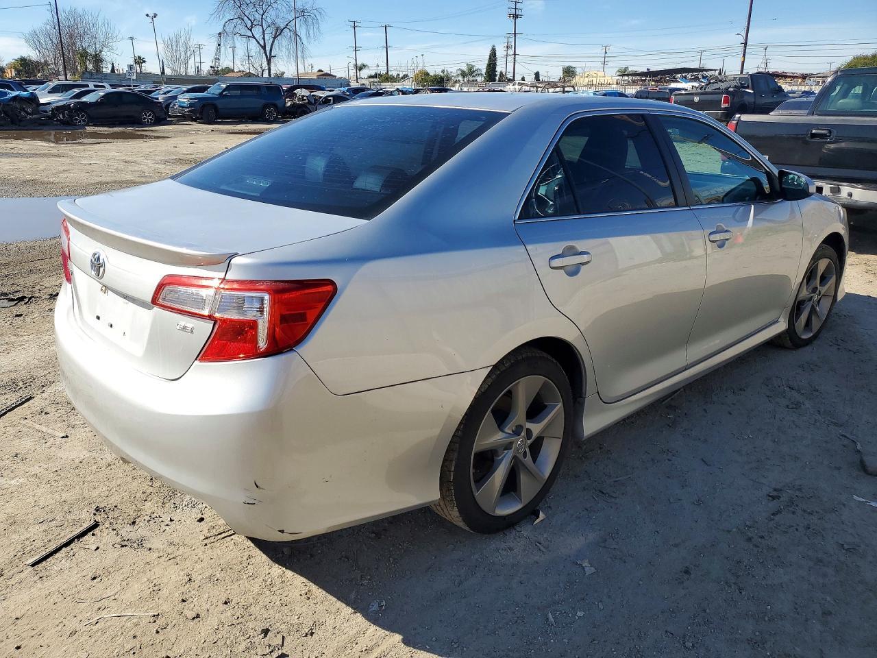 2014 Toyota Camry Se Sport - Фото 3