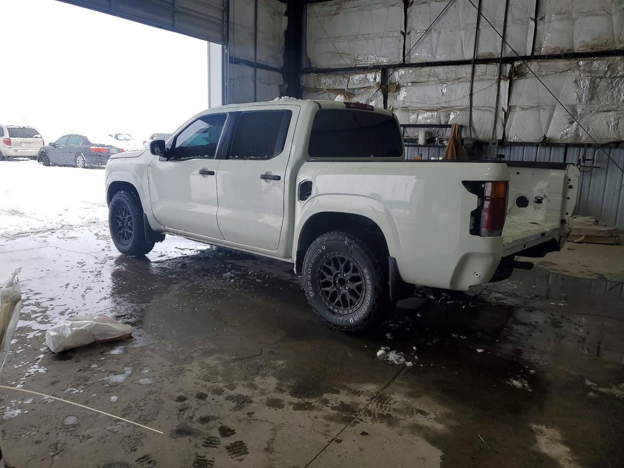 2023 Nissan Frontier S - Фото 2