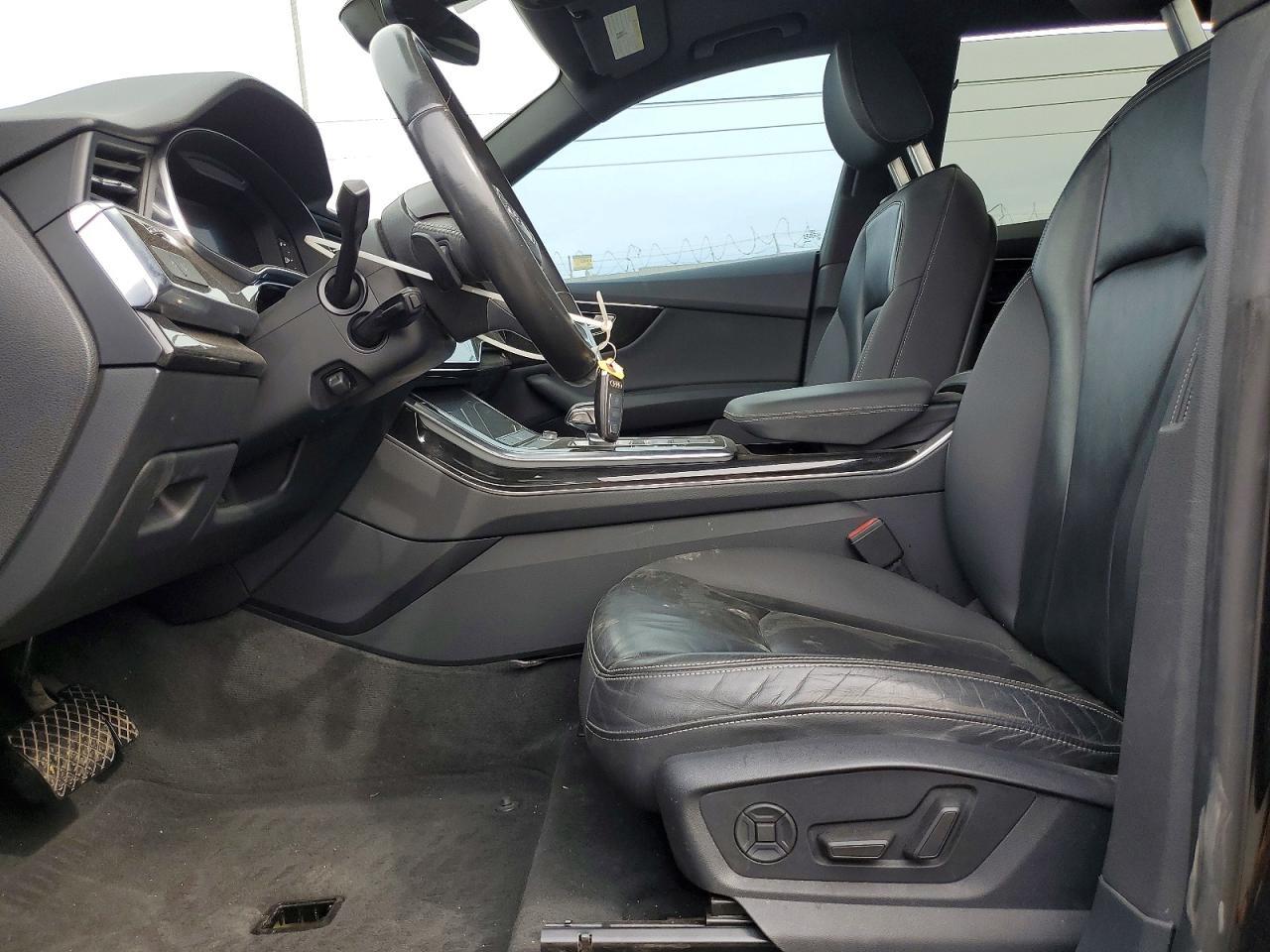 2019 Audi Q8 Premium - Фото 7