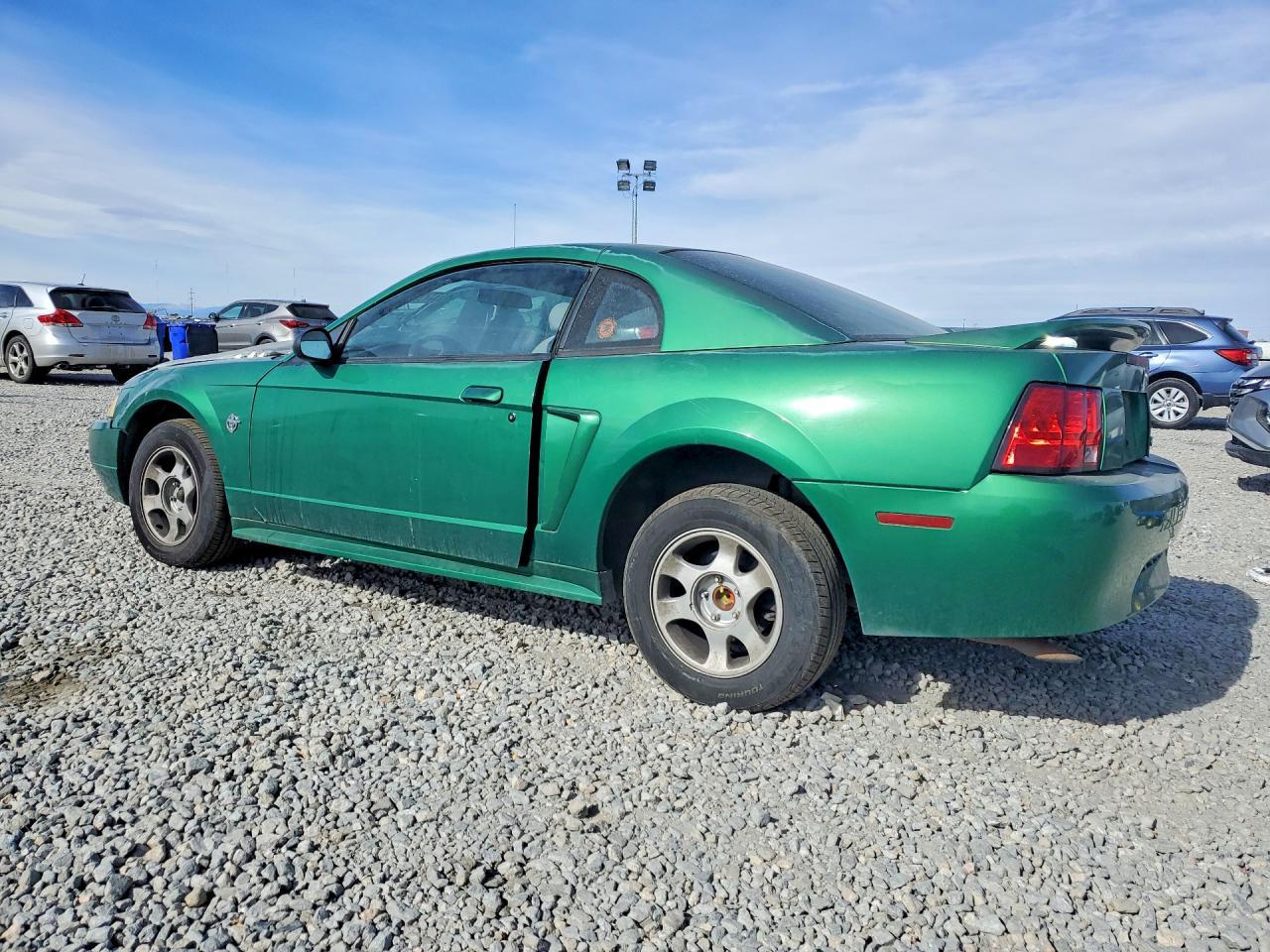 1999 Ford Mustang - Image 2