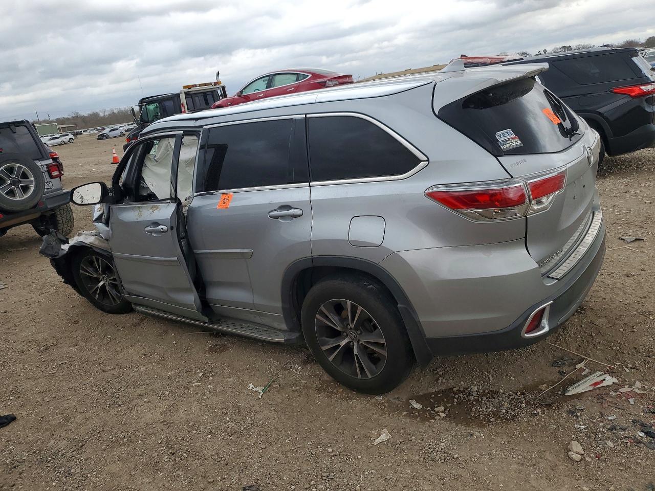 2016 Toyota Highlander Xle - Фото 2
