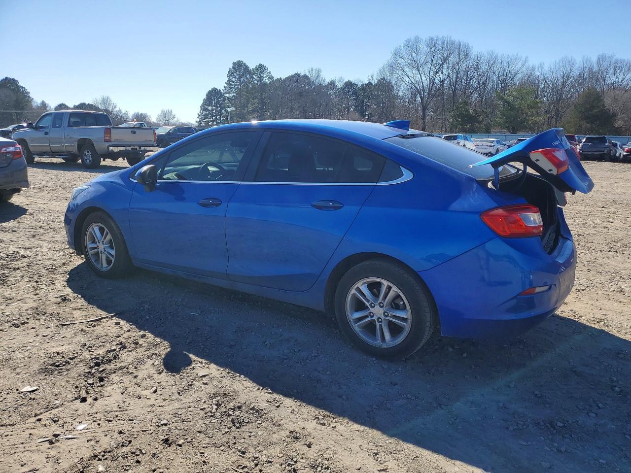 2017 Chevrolet Cruze Lt - Фото 2