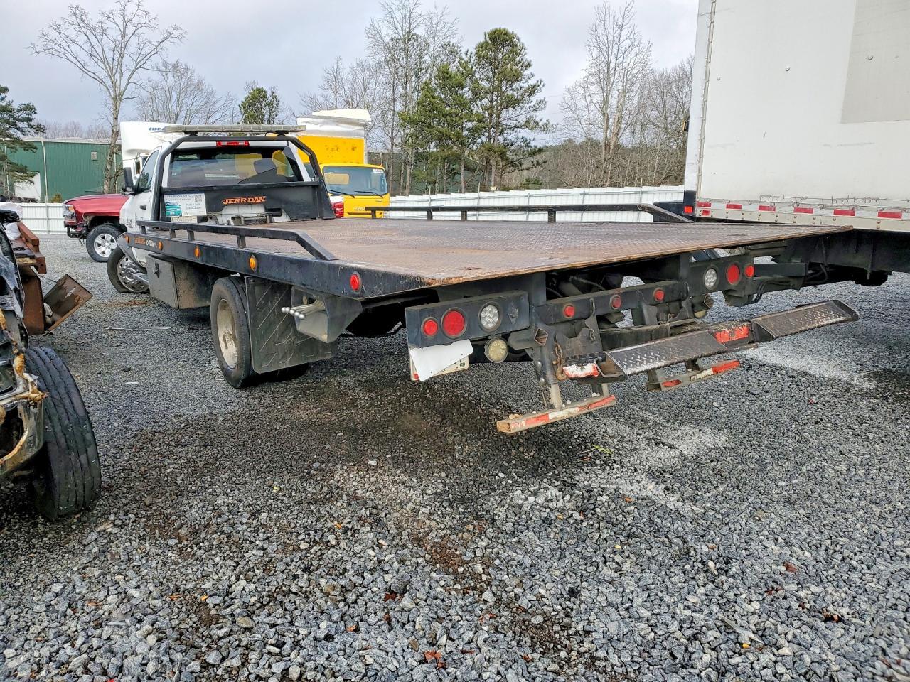 2018 Ram 5500 - Image 2