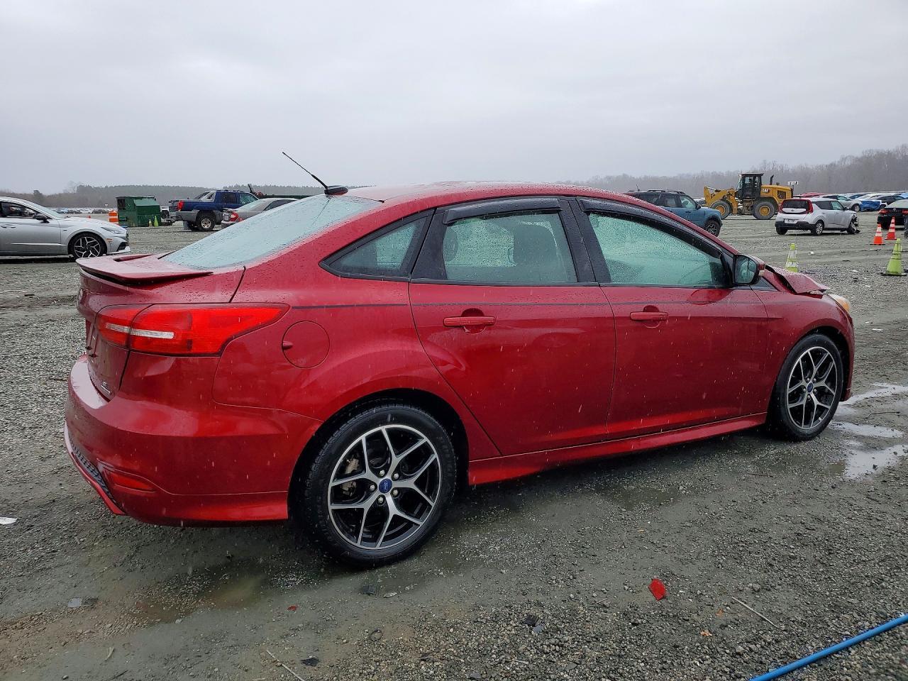 2016 Ford Focus Se - Фото 3