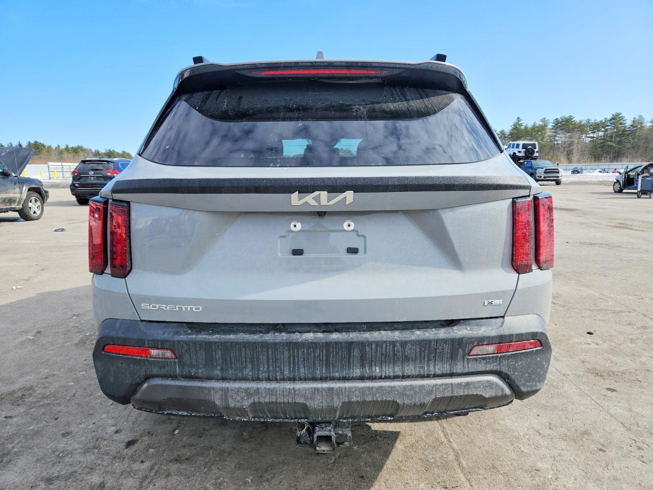 2023 Kia Sorento - Image 6
