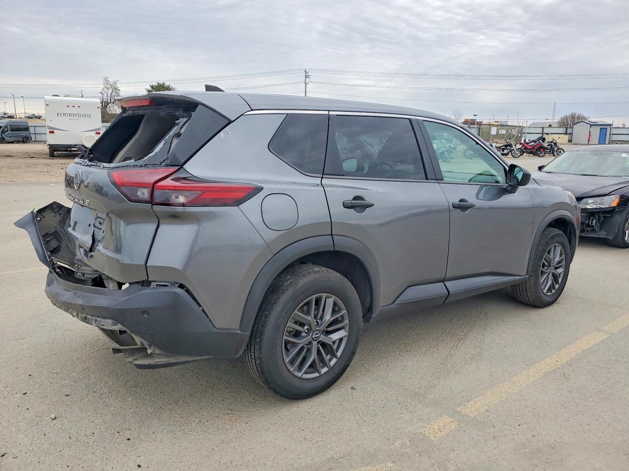 2023 Nissan Rogue S - Фото 3