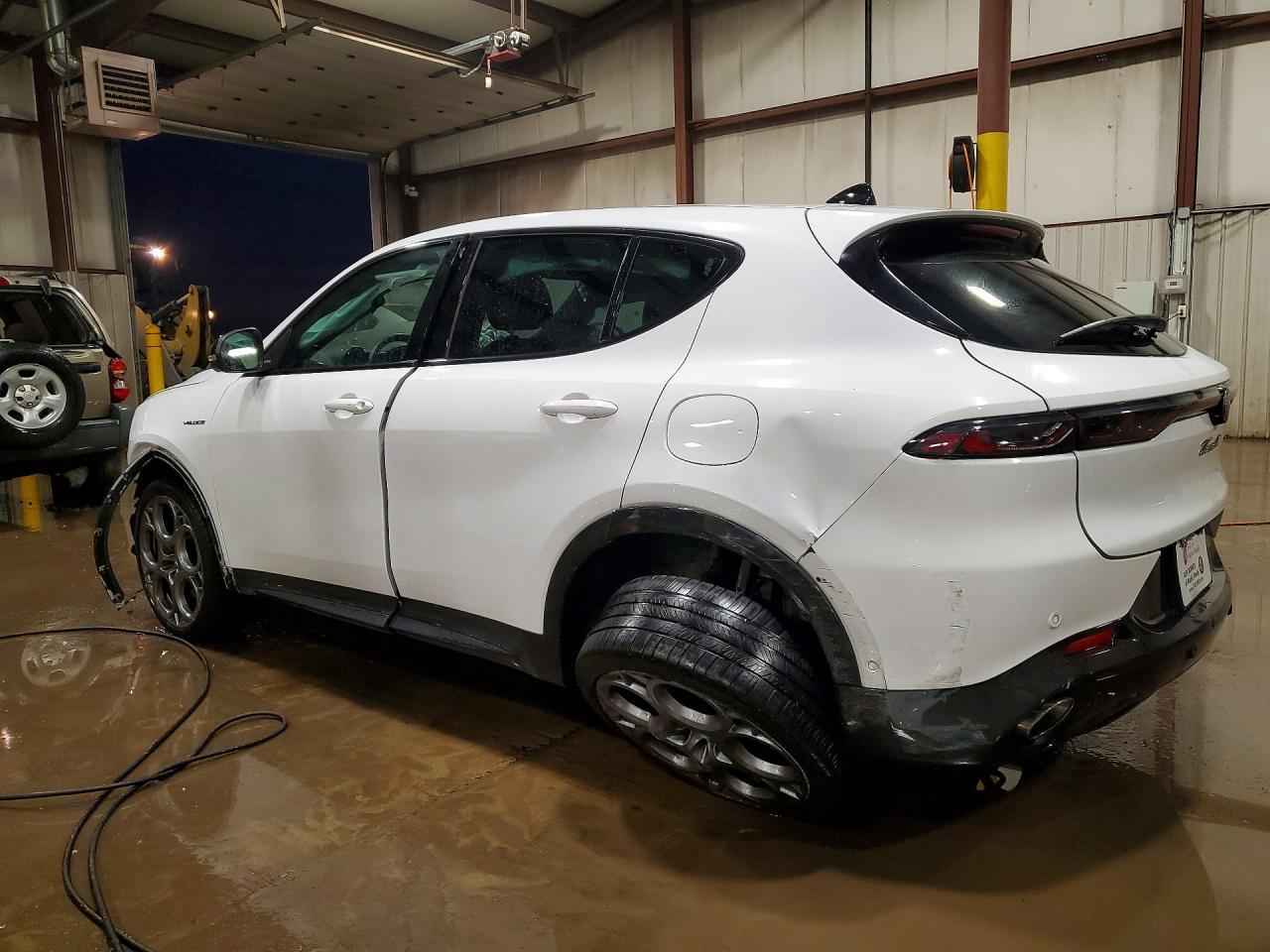 2024 Alfa Romeo Tonale Veloce - Фото 2