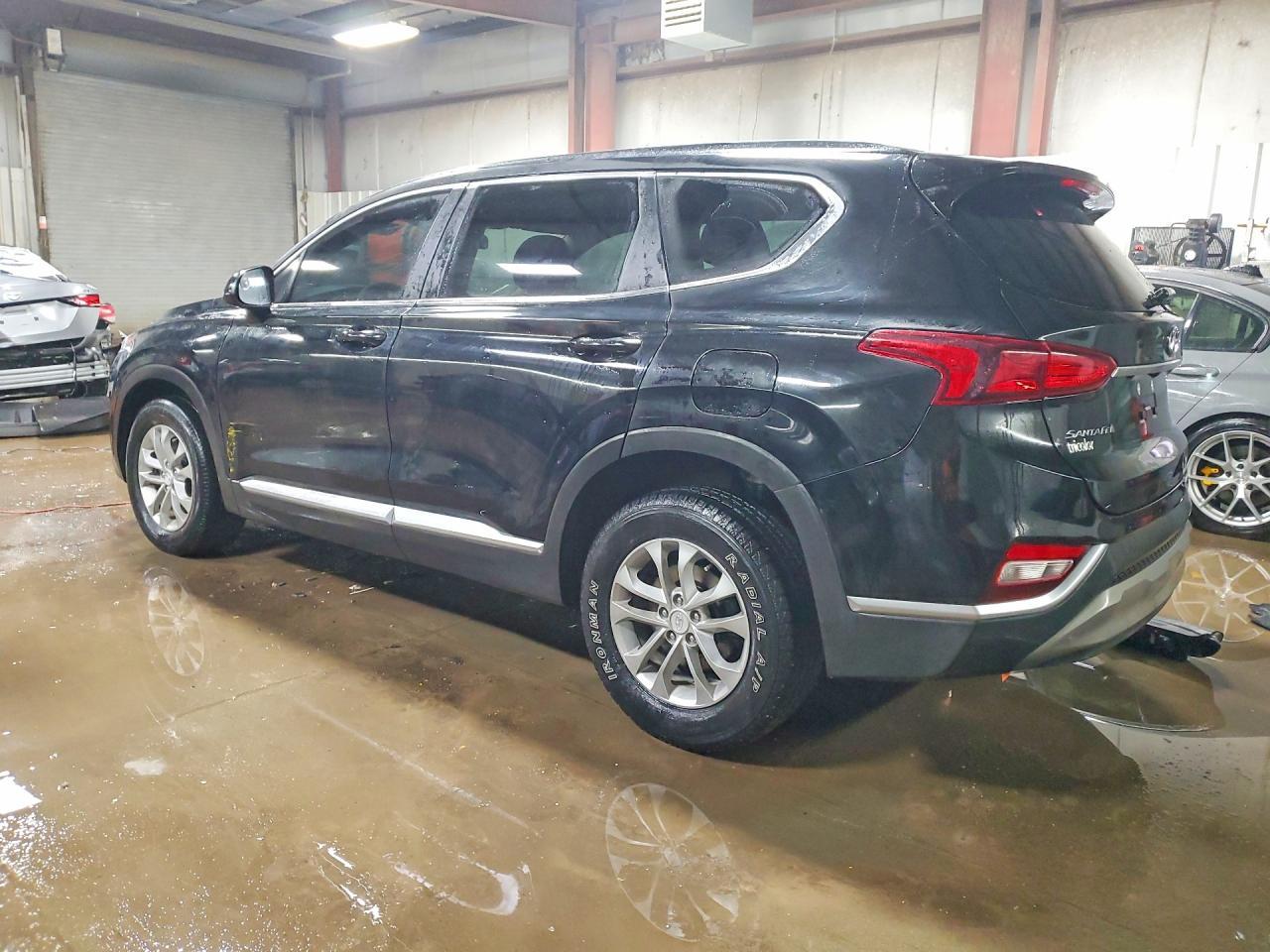 2020 Hyundai Santa Fe Se - Image 2